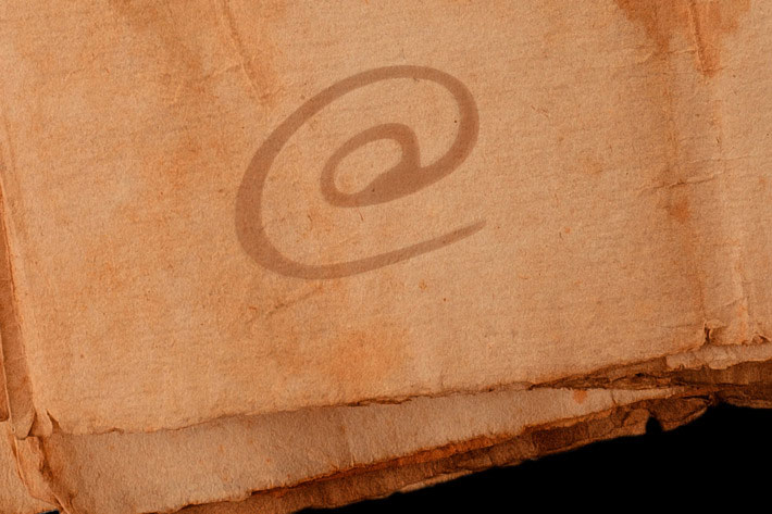 مخترع علامت @ (ات ساین) کیست؟