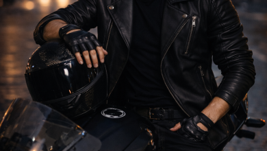 پرامپت فرد موتور سیکلت سوار