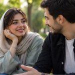 در این مقاله با مهم‌ترین نشانه‌هایی آشنا می‌شوید که می‌توانند نشان دهند فردی واقعاً به شما علاقه دارد. البته باید به خاطر داشت که هیچ‌کدام از این نشانه‌ها به‌تنهایی دلیل قطعی عشق نیستند و بهتر است مجموعه رفتارهای فرد را در طول زمان ارزیابی کنید.